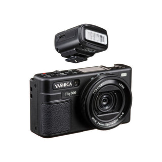 YASHICA City 300 Digital Camera (Black) with QuickFlash Camera Flashlight